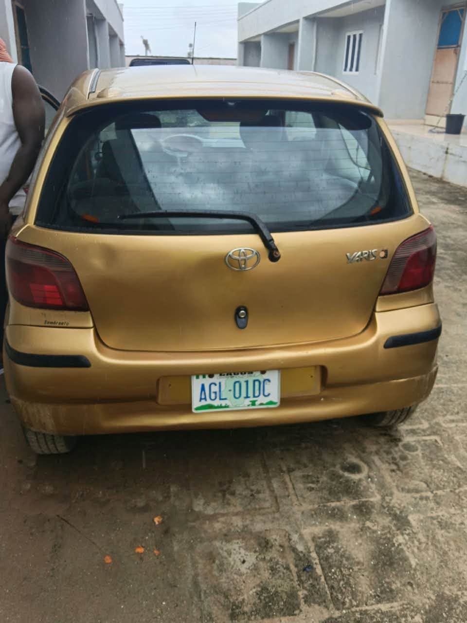 A picture of Toyota Yaris 09063393963