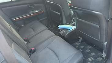 A picture of Toyota harrier New shap