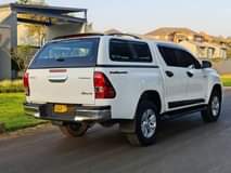 used toyota hilux