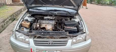 A picture of 2002 Toyota Camry 2002