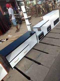 A picture of Showcase tsh 150 000
