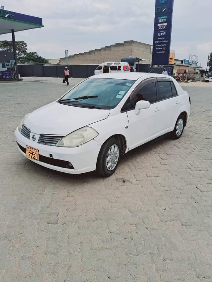 used nissan tiida