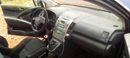 A picture of Toyota verso 2010