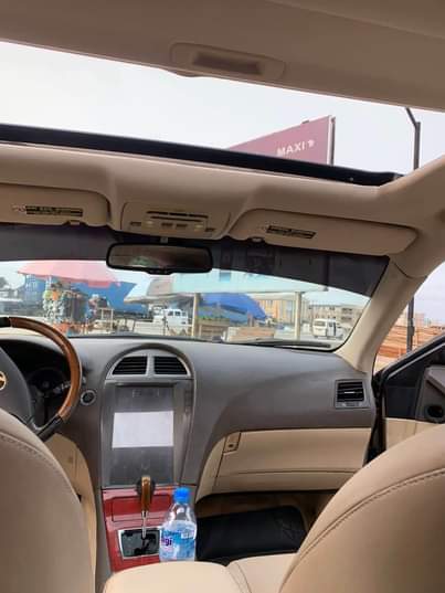 A picture of Youre fixing nothing 300k settlement Location lekki Call 09152300443