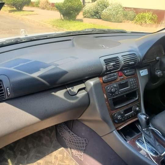 classifieds/cars toyota