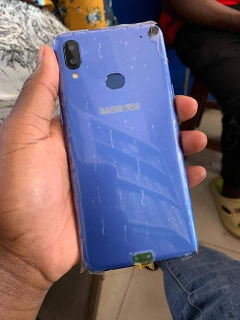 A picture of Samsung A10s