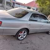 A picture of Toyota cresta Gx 1000 beams 2000 inauzwa