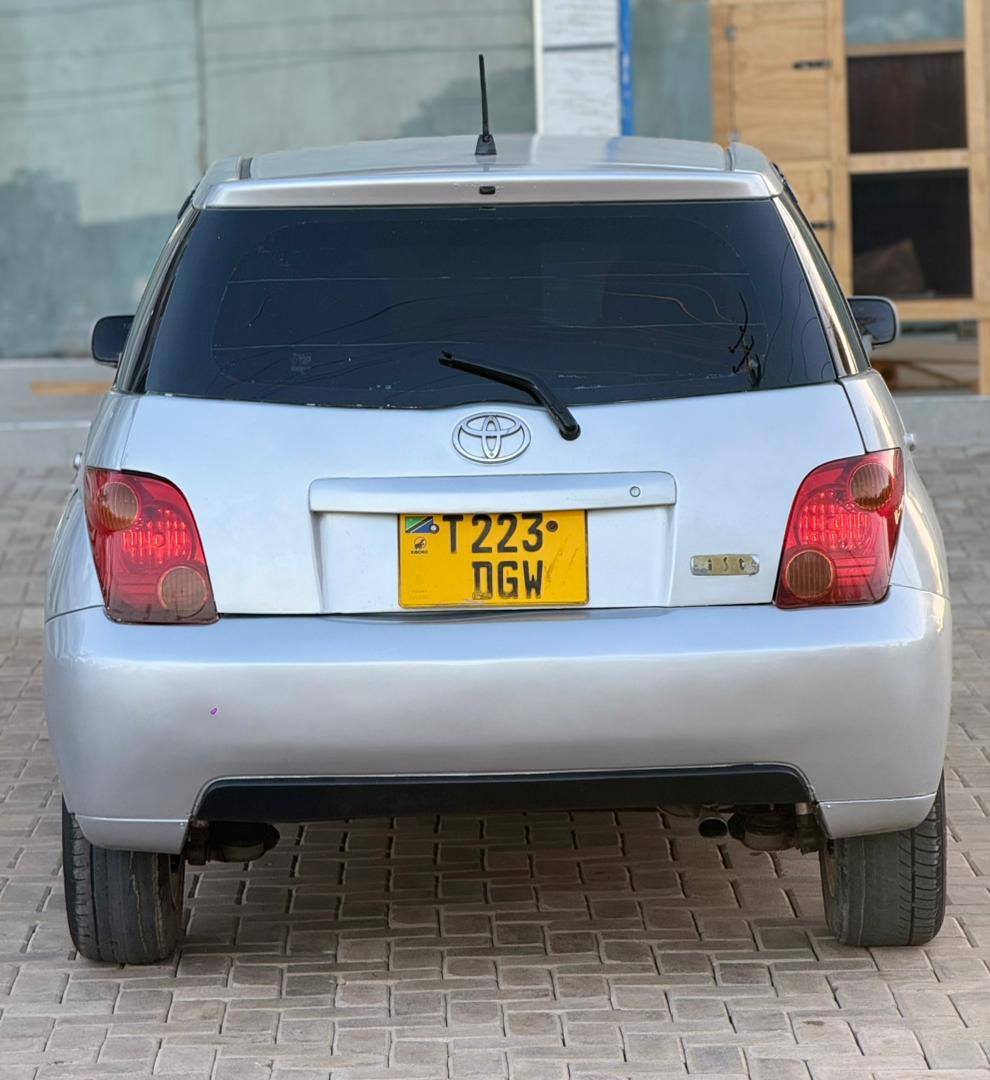 A picture of TOYOTA IST 0685044002