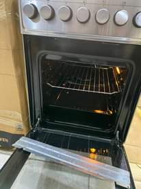 A picture of Jiko jipyaaaa full box Ni full gass Bei yake ni