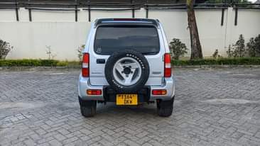 A picture of Suzuk