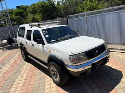 used nissan hardbody