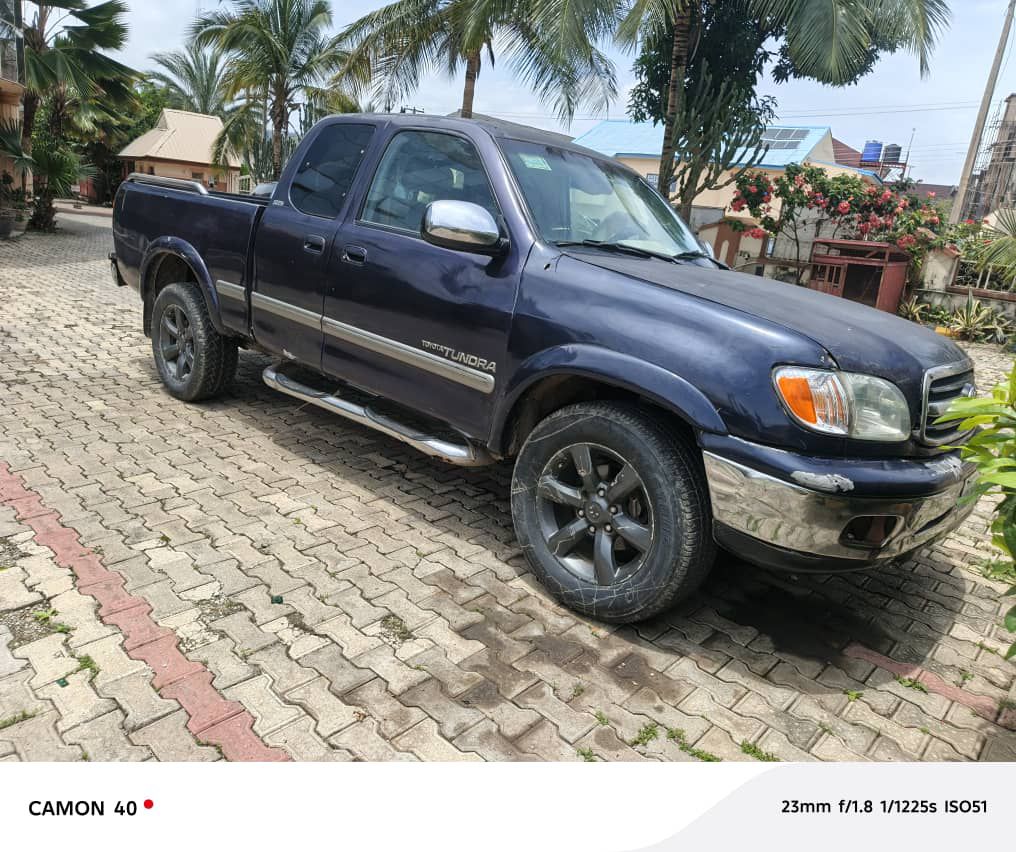 A picture of 04 tundra