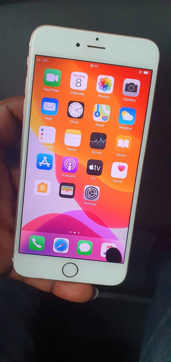 A picture of Apple iPhone 6s 
