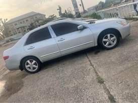A picture of Honda Accord 2005