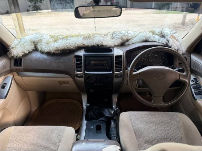 A picture of LANDCRUISER PRADO