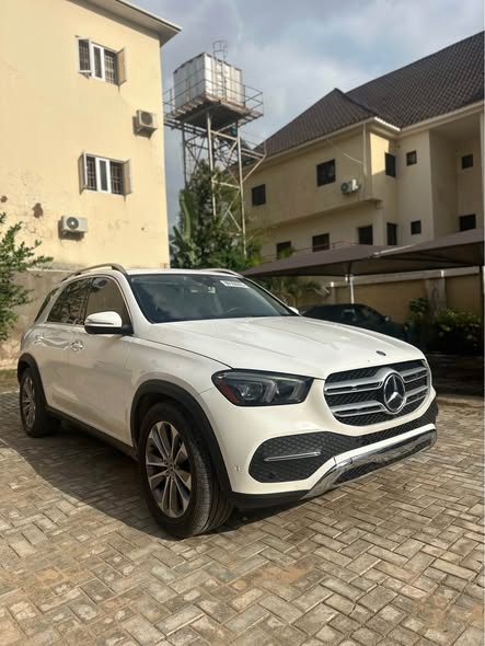 A picture of 2020 MERCEDES BENZ GLE350