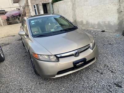 A picture of Honda Civic 06