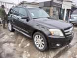 A picture of Clean glk350 2010 buy and drive nothing to fix