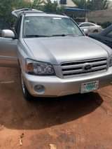 A picture of Price 3m Highest grade Toyota Highlander 3 sitter Super condition
