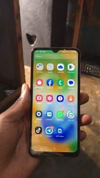 A picture of Samsung A04s