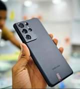 A picture of 40 Discount. 950 000 Samsung S21 ultra 5G Storage 512GB