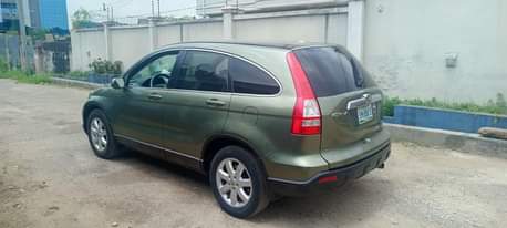 A picture of Neat Nigeria used Honda CR V Leather interior