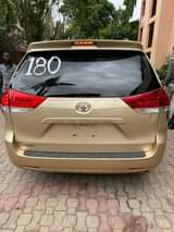 A picture of 2012 sienna