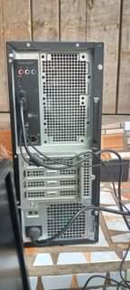 A picture of NINA UZA DESKTOP KAMPUNI YA DELL VOSTRO MPYA KABISA HDD