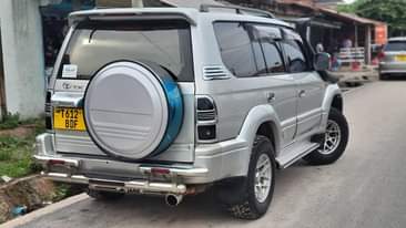 A picture of TOYOTA LAND CRUISER PRADO BEI MILIONI 18