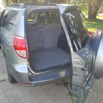 A picture of TOYOTA RAV4