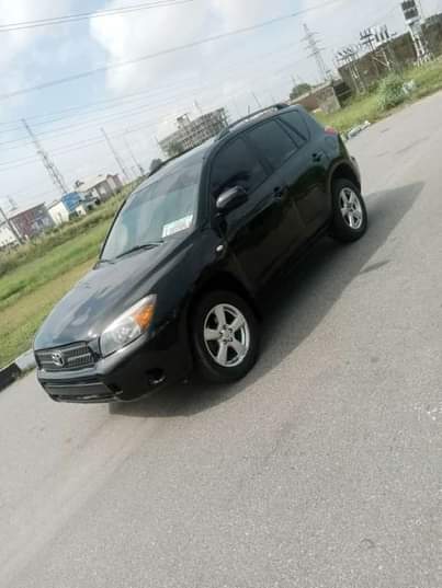 A picture of Super clean 08 RAV4 but brand new full option thumb