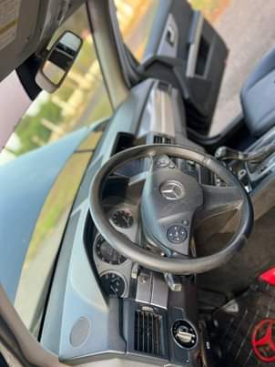 A picture of MERCEDES BENZ GLK 350 Year 2011. Condition clean interior with