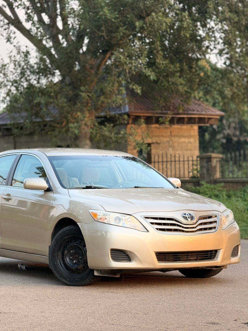 A picture of FOREIGN USED TOYOTA CAMRY LE 2012 WITH PROPER DOCUMENTATION 12M