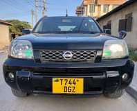 A picture of Nissan x trail