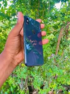 A picture of iPhone X 64GB