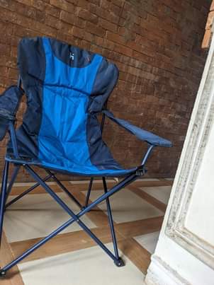 A picture of nauza camping chairs
