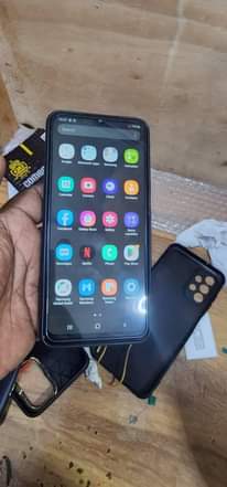 A picture of A12 Samsung