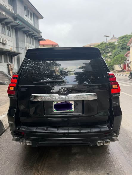 A picture of Toyota Land Cruiser prado