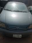 A picture of 2002 Toyota Sienna