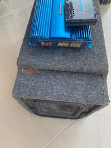 A picture of kicker subwoofer speaker 255752300033 boschman amplifier boschman equalizer