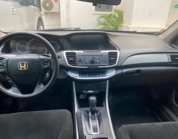 A picture of FAST NOW NOW DEALER S DEAL Sharp Honda Accord 2014