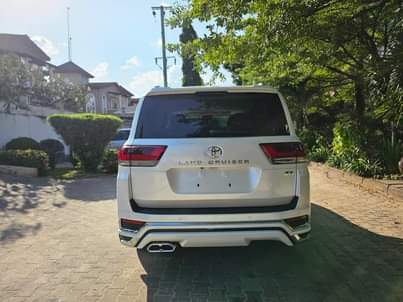 A picture of  2023 NEW LAND CRUISER LC300 ZX 70th ANNIVERSARY EDITION