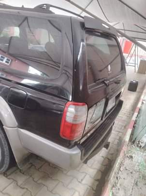 A picture of 2002 Toyota 4Runner