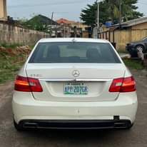A picture of BENZ E350 2010