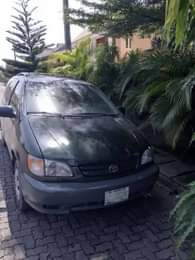 A picture of 02 sienna buy and drive location Chevron drive 2m last