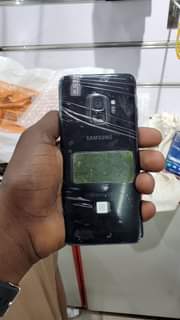 A picture of Samsung galaxy S9 edge