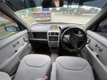 A picture of NISSAN CUBE