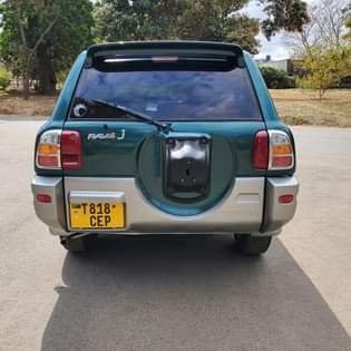 A picture of TOYOTA rav 4 for sale 0685136087 