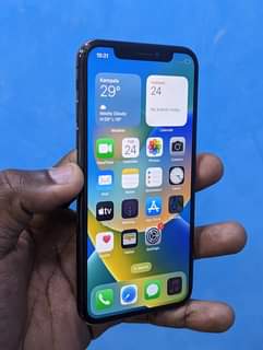 A picture of IPHONE X 64GB