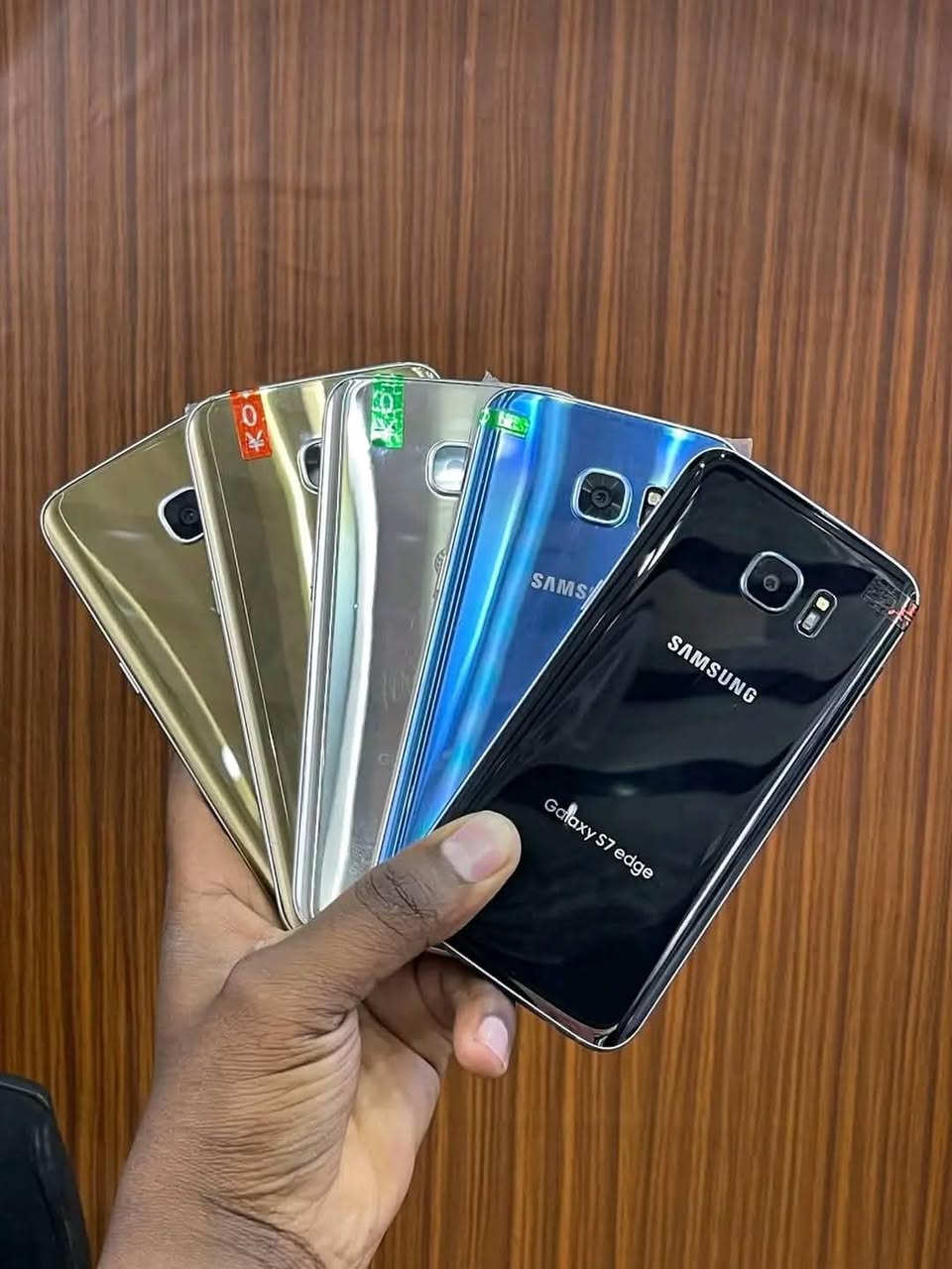 A picture of Samsung galaxy s7 edge s6 ands8